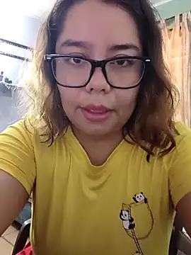 Snapshot of saenz_eymi chatting on 10, 6, 2026 saenz eymi online show from 10, 6, 2026