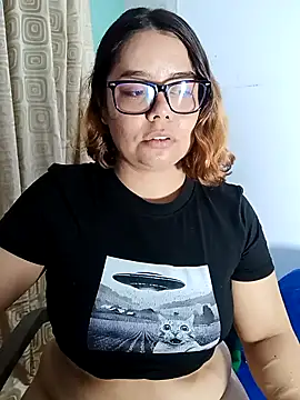 Snapshot of saenz_eymi chatting on 30, 4, 2026 saenz eymi online show from 30, 4, 2026
