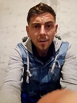 Alex-andru88 online show from 5, 11, 2025