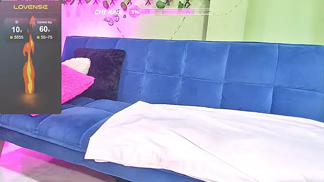 Karen Ariass online show from 29, 11, 2025