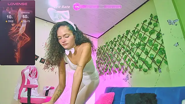 Karen Ariass online show from 31, 10, 2025