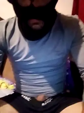 Golonzo1996 online show from 27, 11, 2025