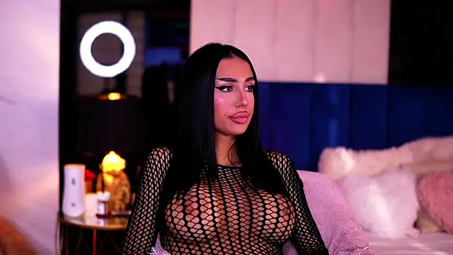 KimNatty online show from 22, 10, 2025