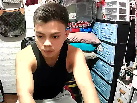 Pinoy slutcummer69 online show from 6, 3, 2026