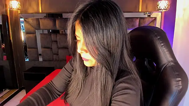 Aniajoness  online show from 23, 6, 2026