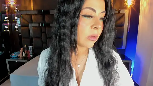 Aniajoness  online show from 19, 9, 2025