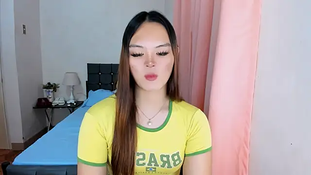 Snapshot of ameliamaureen chatting on 24, 9, 2025 ameliamaureen online show from 24, 9, 2025