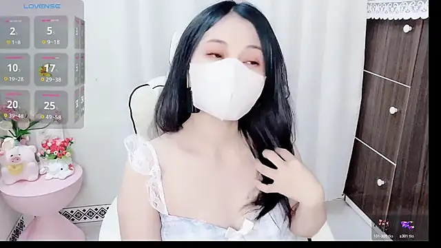 phuongnhi  online show from 9, 4, 2026