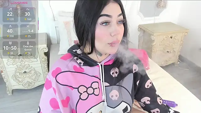 Snapshot of MeganStar__ chatting on 16, 10, 2025 MeganStar online show from 16, 10, 2025