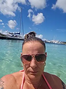 Mrs-Aurora online show from 3, 4, 2026