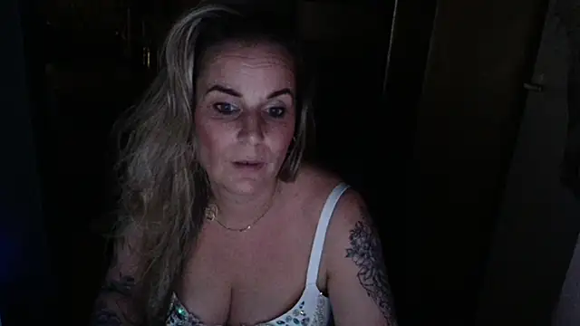 Mrs-Aurora online show from 25, 3, 2026