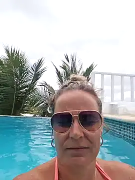 Mrs-Aurora online show from 8, 4, 2026