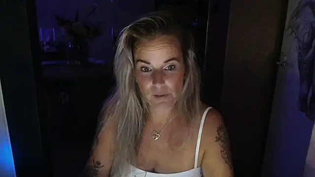 Snapshot of Mrs-Aurora chatting on 3, 7, 2026 Mrs-Aurora online show from 3, 7, 2026