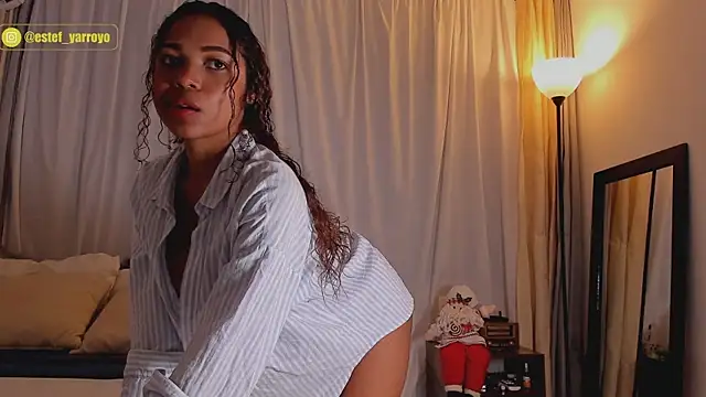 Estefy arroyo1 online show from 5, 12, 2025