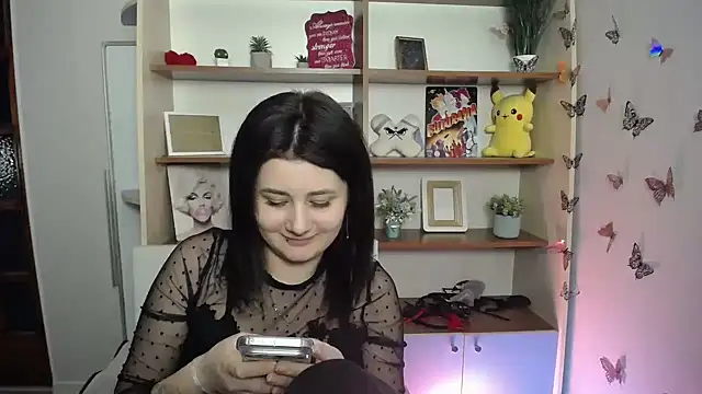 Katrin kiss  online show from 18, 4, 2026