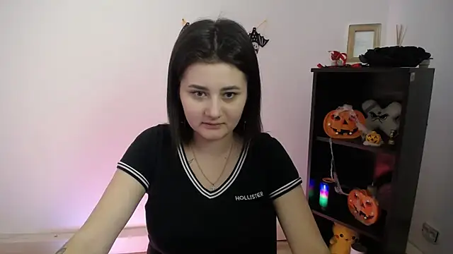 Katrin kiss  online show from 29, 10, 2025