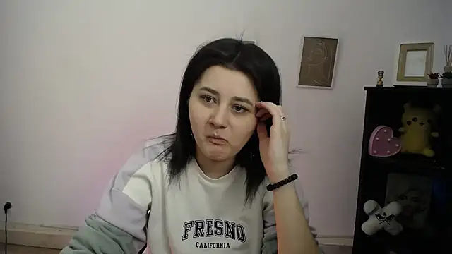 Katrin kiss  online show from 25, 3, 2026