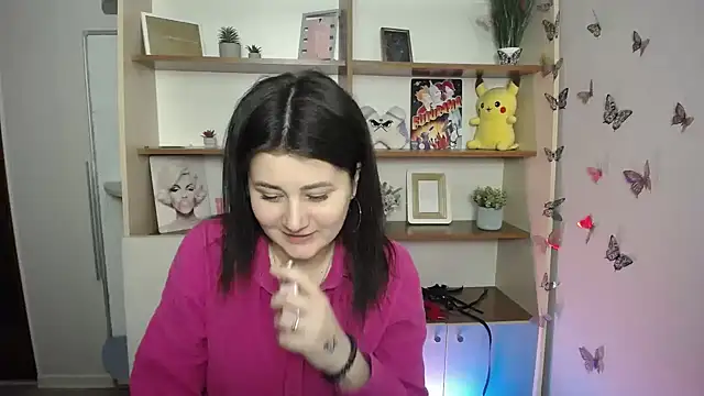 Katrin kiss  online show from 4, 4, 2026