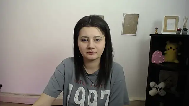 Katrin kiss  online show from 15, 3, 2026