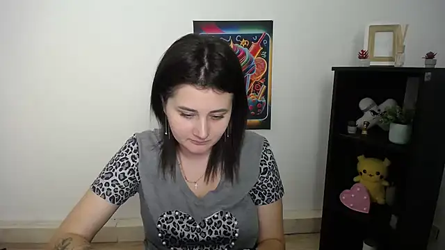Katrin kiss  online show from 9, 9, 2025