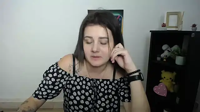 Katrin kiss  online show from 11, 9, 2025