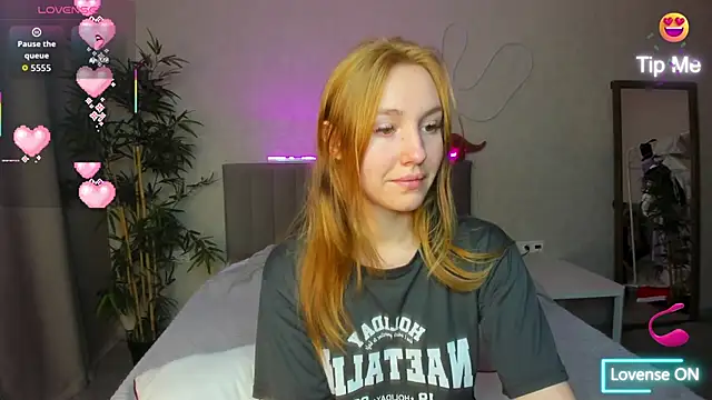 Luna G0ld online show from 24, 10, 2025