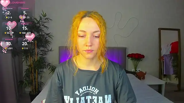 Luna G0ld online show from 27, 11, 2025