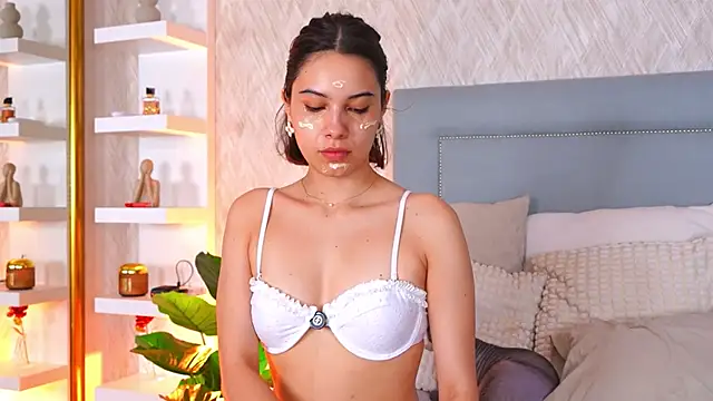 Sofy Bradd online show from 2, 6, 2026