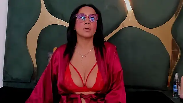 Snapshot of perlaasm chatting on 9, 10, 2025 perlaasm online show from 9, 10, 2025