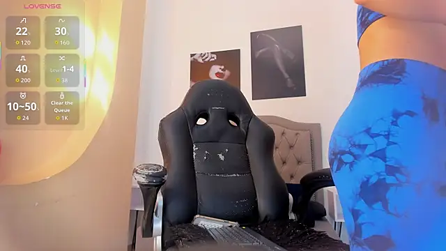 Snapshot of arianna_000 chatting on 21, 10, 2025 arianna 000 online show from 21, 10, 2025