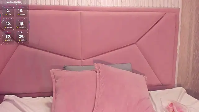 GiaBlaze  online show from 29, 10, 2025