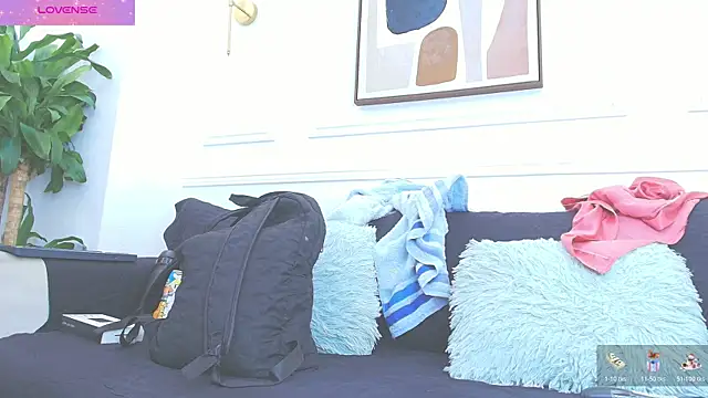 Daisy Price online show from 29, 11, 2025