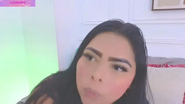 Snapshot of Daisy_Price chatting on 15, 5, 2026 Daisy Price online show from 15, 5, 2026