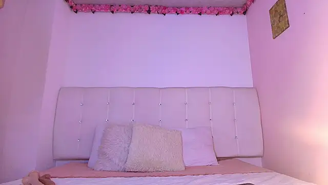 lilyth bloom online show from 20, 12, 2025