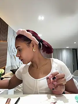 DollyBrowncc online show from 19, 6, 2026