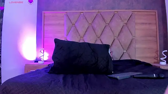 EimyAndMaxi online show from 17, 2, 2026