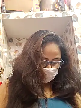 Snapshot of nisha_1110 chatting on 11, 10, 2025 nisha 1110 online show from 11, 10, 2025