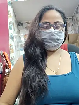 Snapshot of nisha_1110 chatting on 14, 11, 2025 nisha 1110 online show from 14, 11, 2025