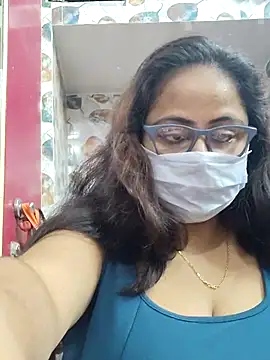 Snapshot of nisha_1110 chatting on 1, 12, 2025 nisha 1110 online show from 1, 12, 2025