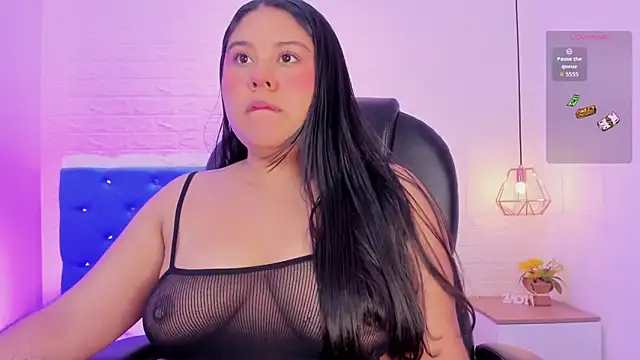 Snapshot of julieta_miller01 chatting on 21, 11, 2025 julieta miller01 online show from 21, 11, 2025