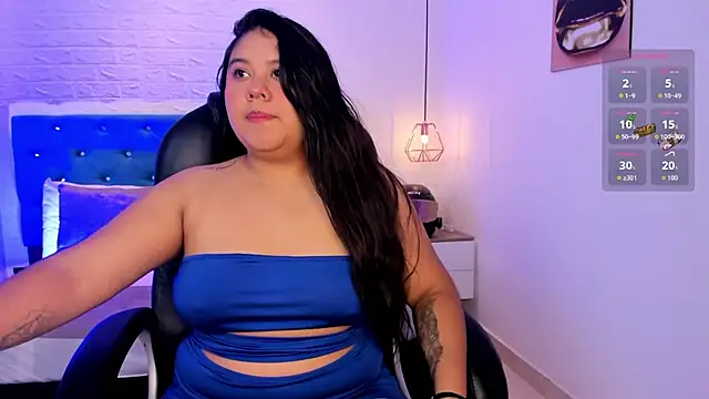 Snapshot of julieta_miller01 chatting on 14, 10, 2025 julieta miller01 online show from 14, 10, 2025