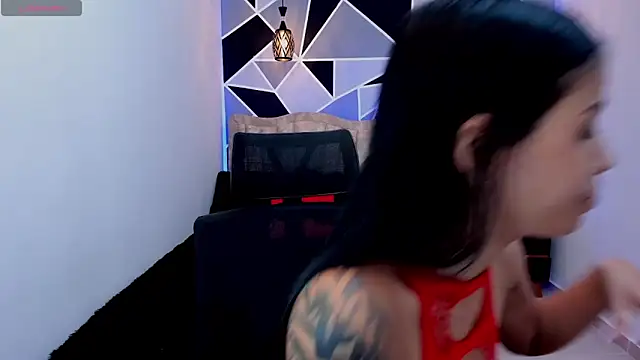 valeria-duarte online show from 2, 12, 2025