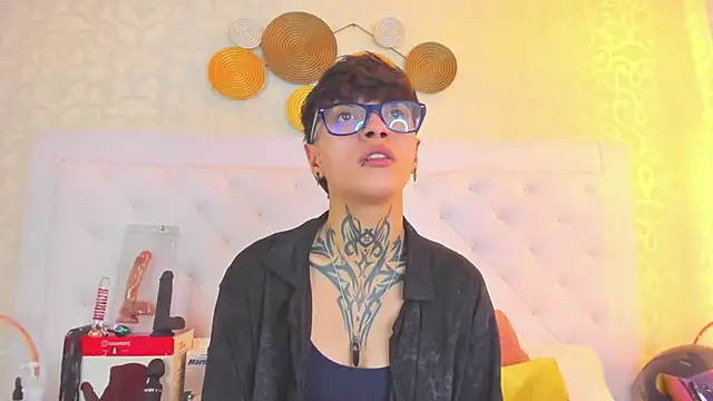 Snapshot of b3k_afrodict chatting on 16, 11, 2025 b3k afrodict online show from 16, 11, 2025