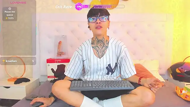 Snapshot of b3k_afrodict chatting on 19, 11, 2025 b3k afrodict online show from 19, 11, 2025