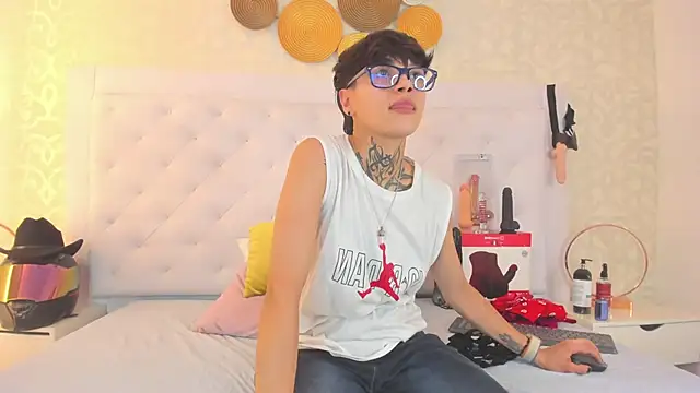 Snapshot of b3k_afrodict chatting on 20, 10, 2025 b3k afrodict online show from 20, 10, 2025