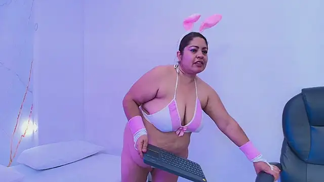 Karla hilton1 online show from 31, 10, 2025