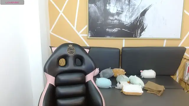 olivia russo  online show from 9, 1, 2026