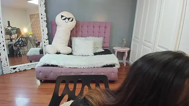 Tammy parker  online show from 22, 10, 2025