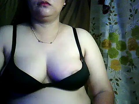 Snapshot of yuana25 chatting on 27, 9, 2025 yuana25 online show from 27, 9, 2025