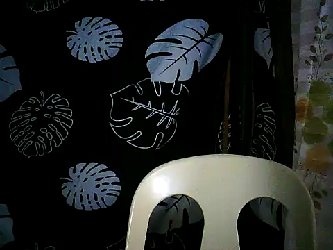 Snapshot of yuana25 chatting on 30, 9, 2025 yuana25 online show from 30, 9, 2025